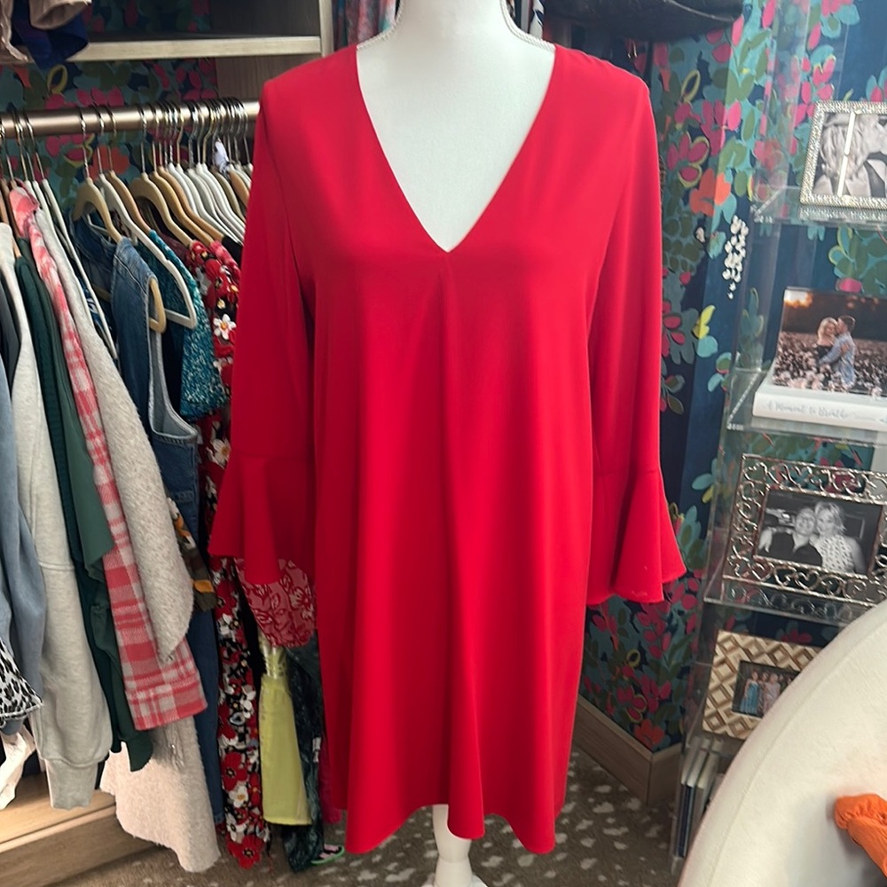 Alice + Olivia Vibrant Red V-Neck tunic shift dress